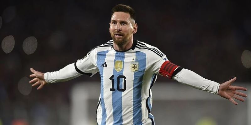 Lương Messi - Câu Chuyện Về Giá Trị Của Một Siêu Sao